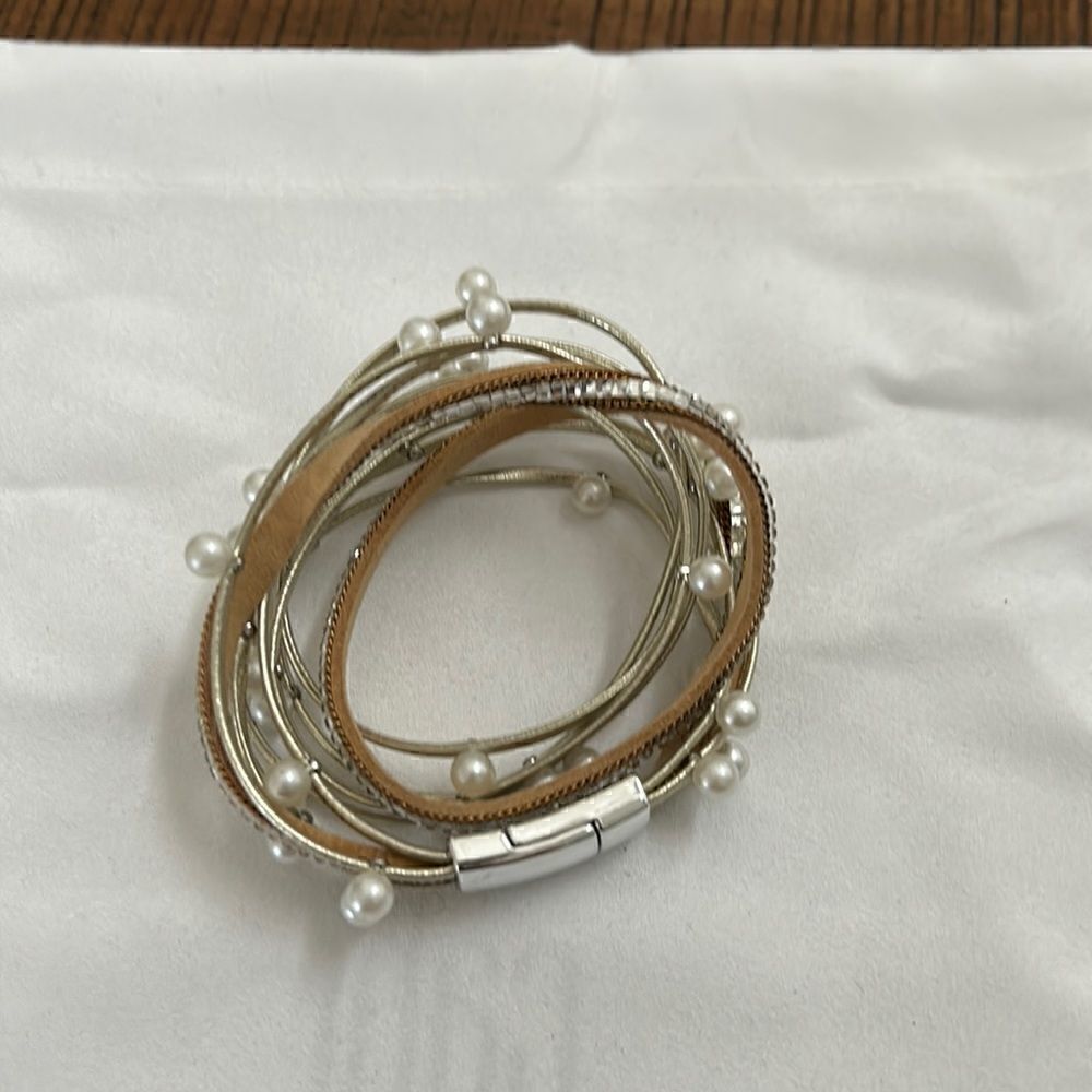 Brand new - wear as bracelet or choker